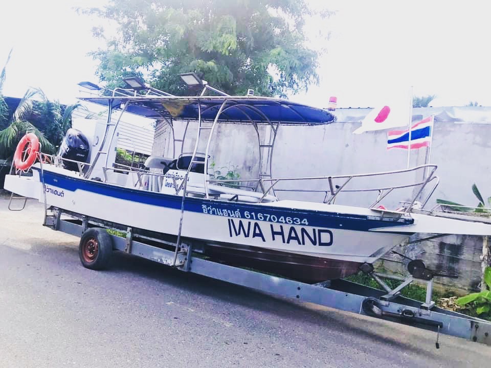 36 - https://boytaxithailand.com | W​elcome to Boy Taxi Thailand. Van rental with Driver service. we are van vip rental transfer on tour in Bangkok ​service.